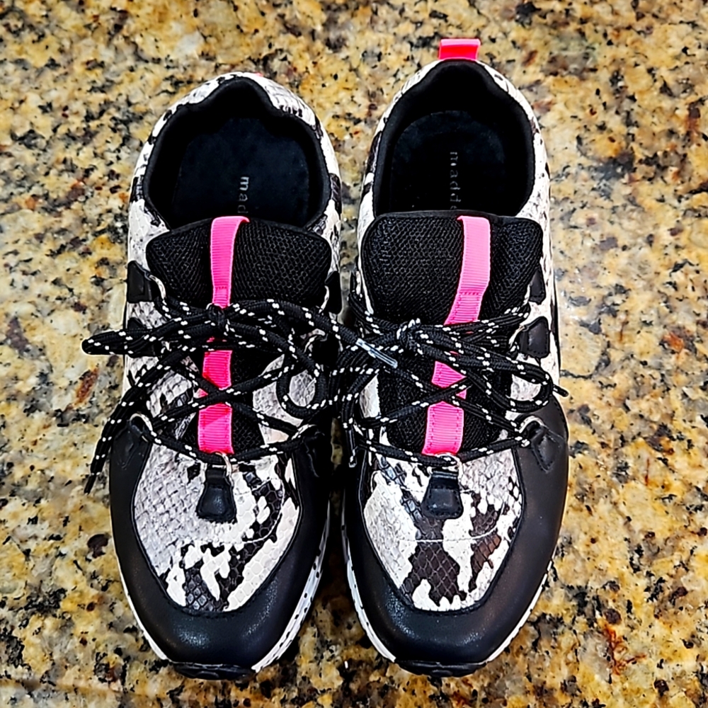 MADDEN GIRL‎ AKIMA LEOPARD SNEAKERS SIZE 8.5